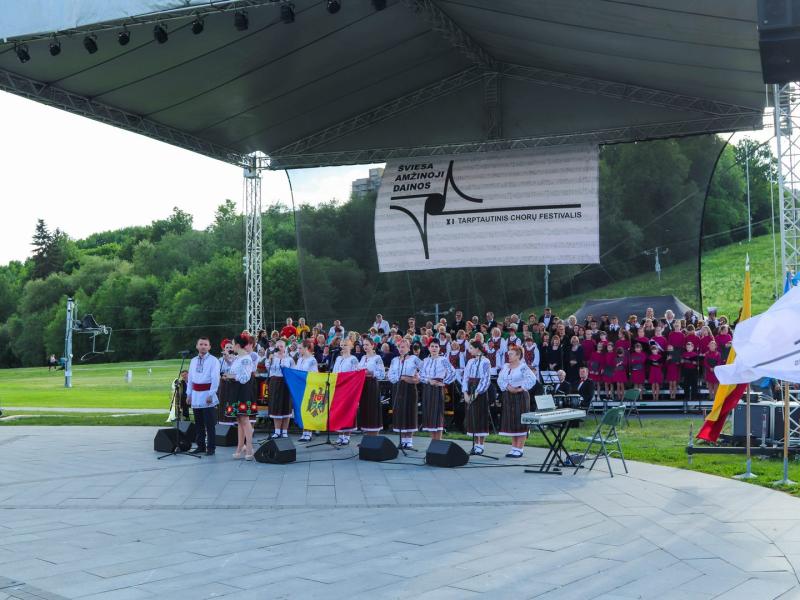 Chorinės muzikos ir šokių festivalis „Šviesa amžinoji dainos"