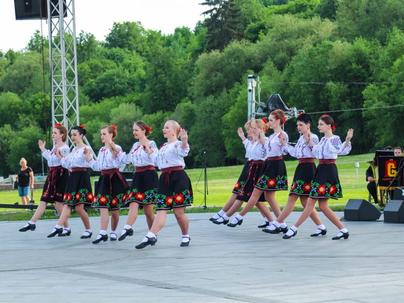 Chorinės muzikos ir šokių festivalis „Šviesa amžinoji dainos"