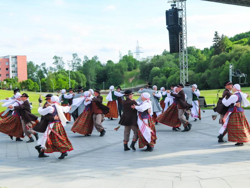 Chorinės muzikos ir šokių festivalis „Šviesa amžinoji dainos"