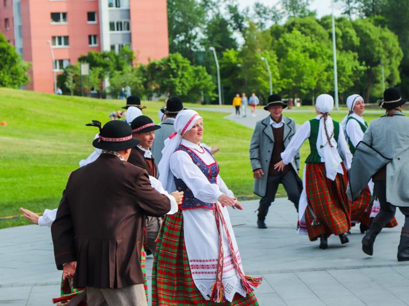 Chorinės muzikos ir šokių festivalis „Šviesa amžinoji dainos"