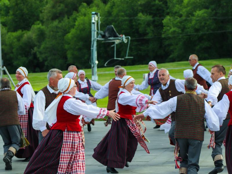 Chorinės muzikos ir šokių festivalis „Šviesa amžinoji dainos"
