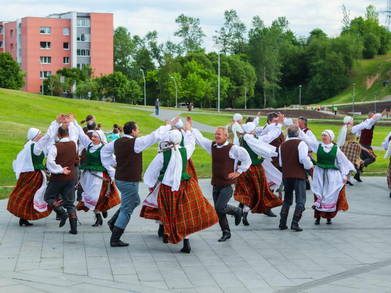 Chorinės muzikos ir šokių festivalis „Šviesa amžinoji dainos"