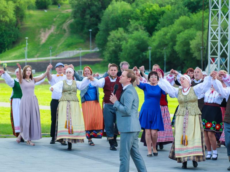 Chorinės muzikos ir šokių festivalis „Šviesa amžinoji dainos"