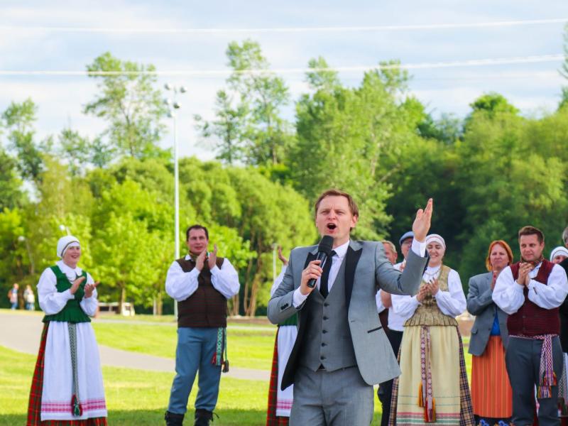 Chorinės muzikos ir šokių festivalis „Šviesa amžinoji dainos"