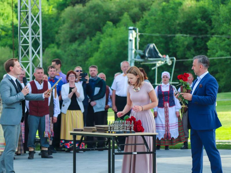 Chorinės muzikos ir šokių festivalis „Šviesa amžinoji dainos"