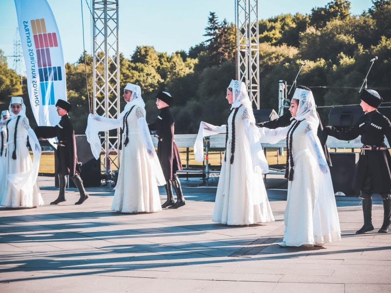 Balsingi ir ugningi kolektyvai iš Sakartvelo (Gruzijos)