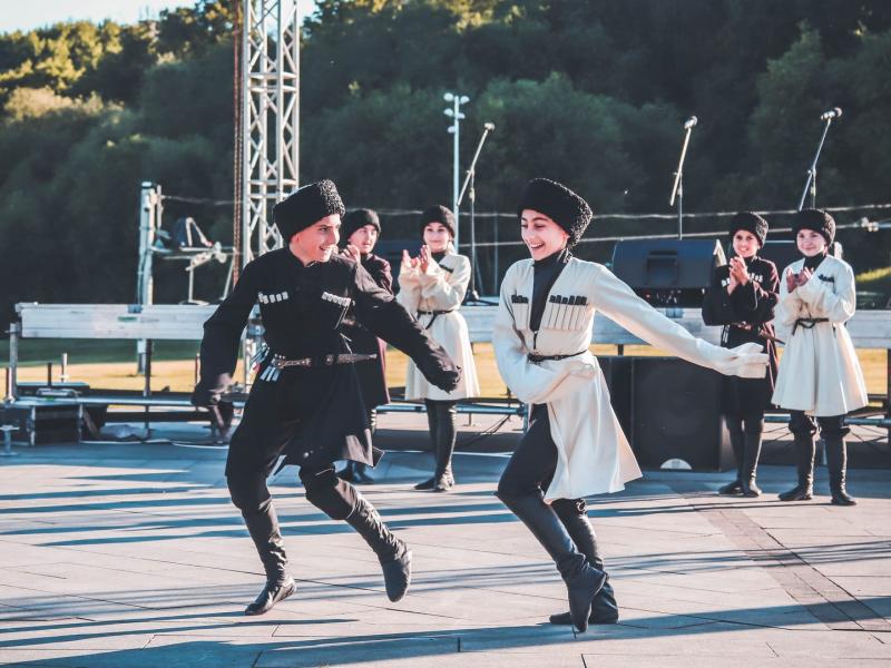 Balsingi ir ugningi kolektyvai iš Sakartvelo (Gruzijos)
