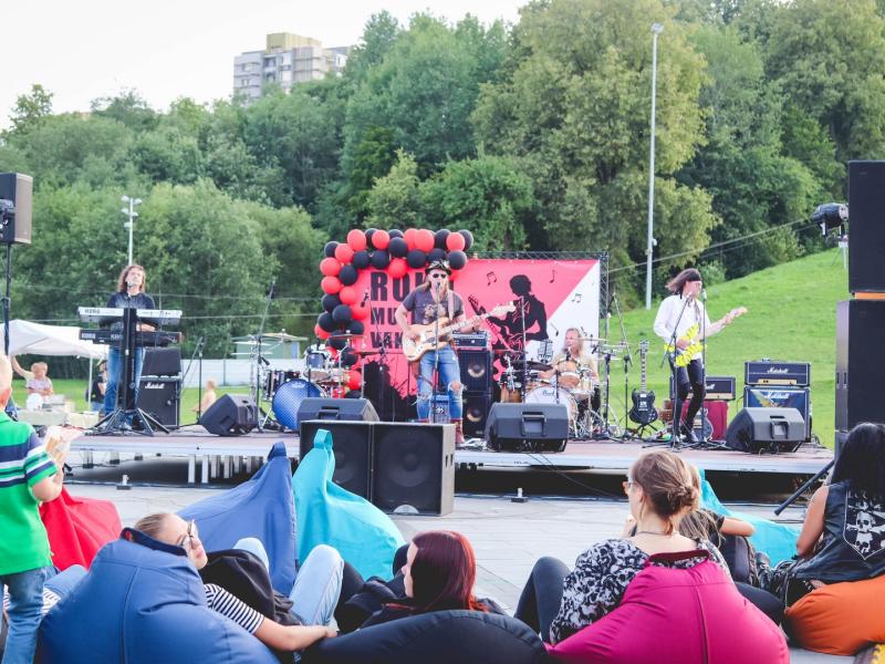 Roko muzikos vakaras