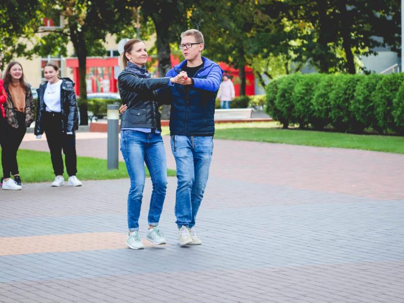 Akcija „Visa Lietuva šoka"