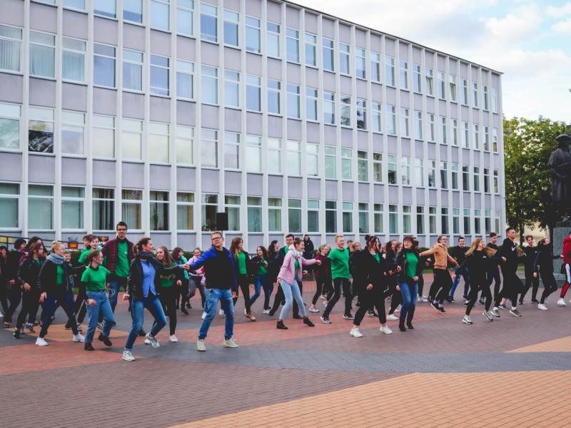 Akcija „Visa Lietuva šoka"