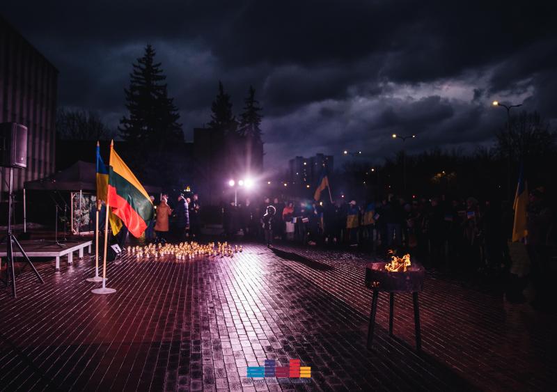2-ųjų karo Ukrainoje metinių minėjimas
