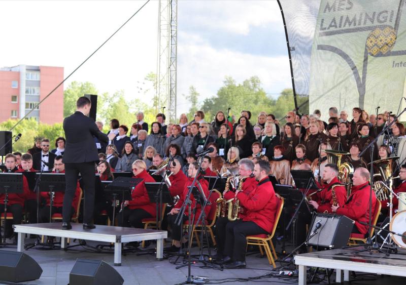 Tarptautinis muzikos ir šokio festivalis „Čia mes laimingi“