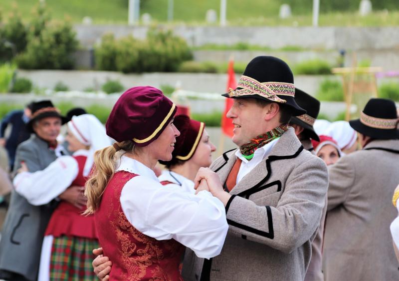 Tarptautinis muzikos ir šokio festivalis „Čia mes laimingi“
