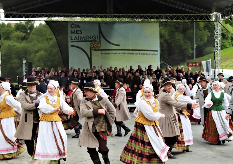 Tarptautinis muzikos ir šokio festivalis „Čia mes laimingi“