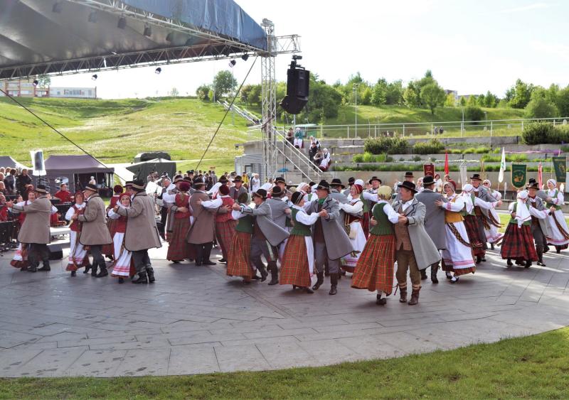 Tarptautinis muzikos ir šokio festivalis „Čia mes laimingi“