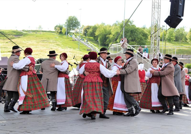 Tarptautinis muzikos ir šokio festivalis „Čia mes laimingi“