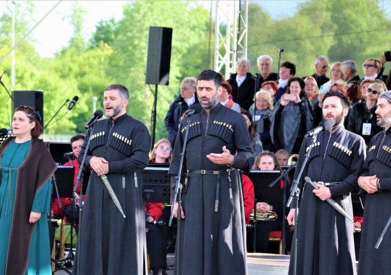 Tarptautinis muzikos ir šokio festivalis „Čia mes laimingi“