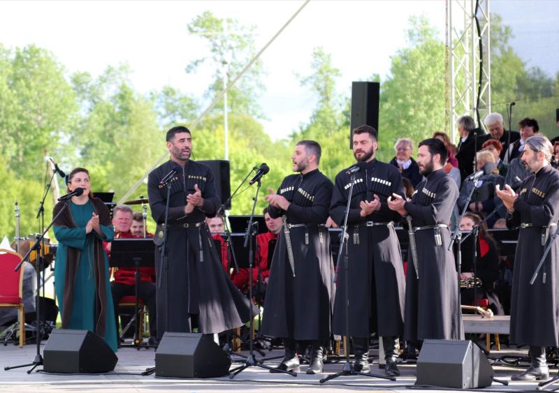 Tarptautinis muzikos ir šokio festivalis „Čia mes laimingi“