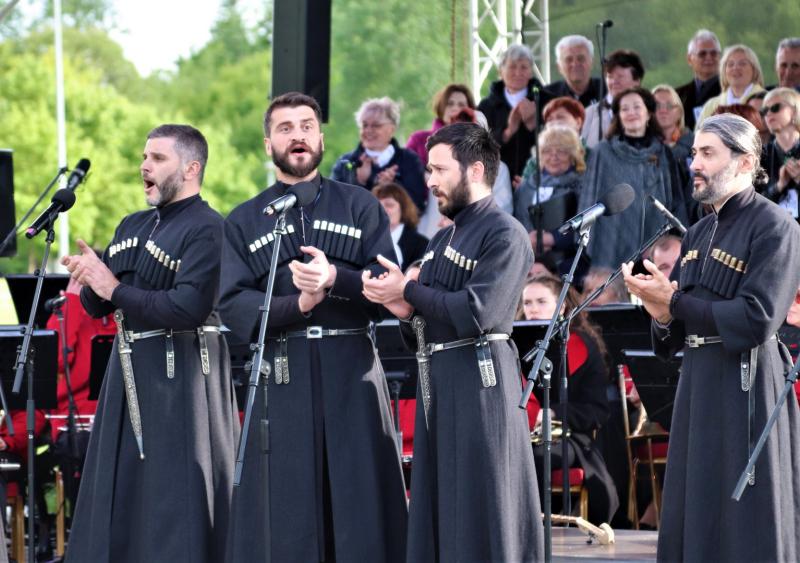 Tarptautinis muzikos ir šokio festivalis „Čia mes laimingi“