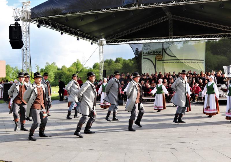 Tarptautinis muzikos ir šokio festivalis „Čia mes laimingi“