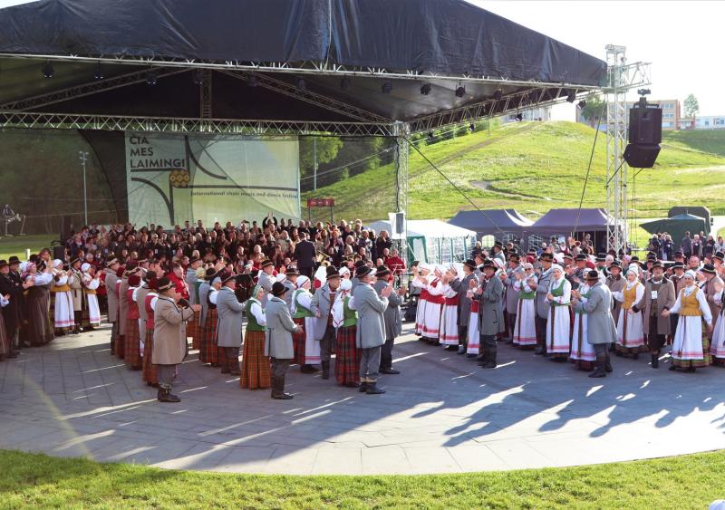 Tarptautinis muzikos ir šokio festivalis „Čia mes laimingi“