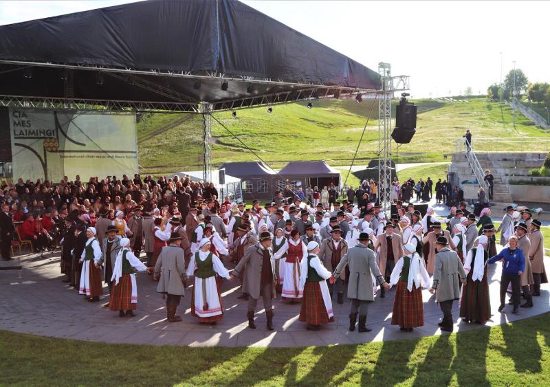Tarptautinis muzikos ir šokio festivalis „Čia mes laimingi“