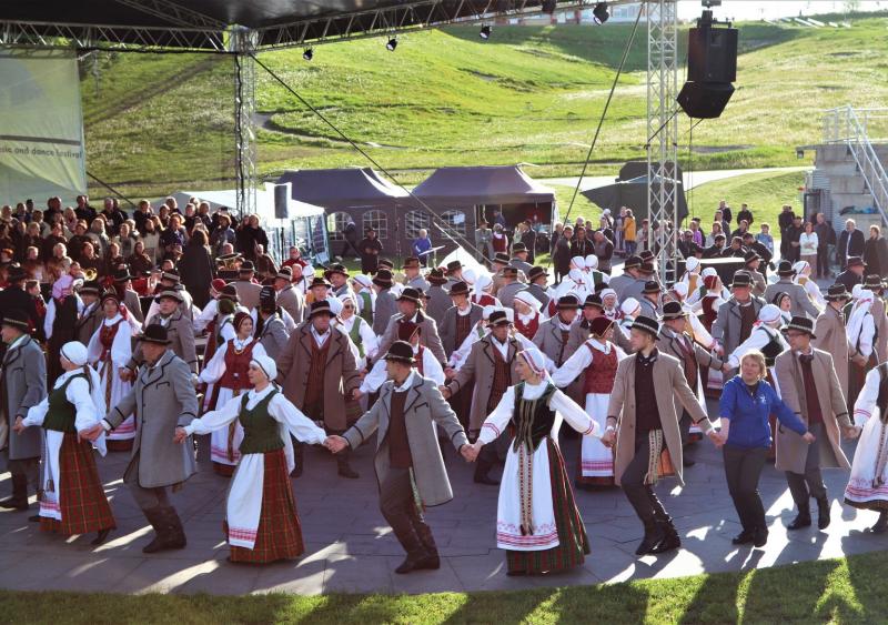 Tarptautinis muzikos ir šokio festivalis „Čia mes laimingi“