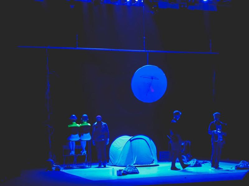 Teatro festivalis jaunimui „DEK"