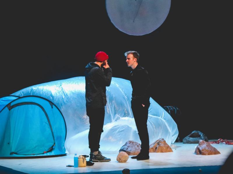 Teatro festivalis jaunimui „DEK"