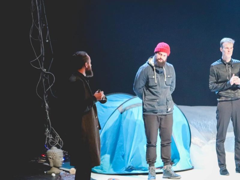 Teatro festivalis jaunimui „DEK"