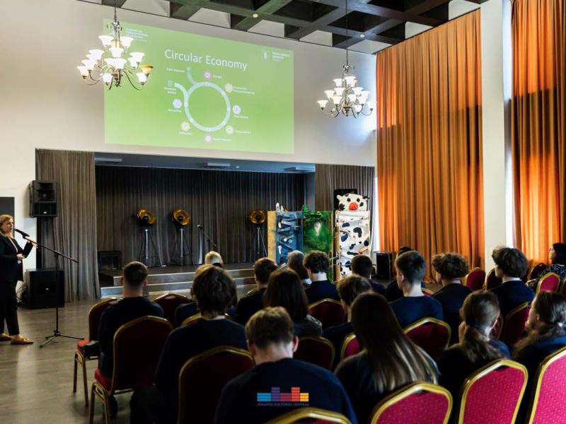 Interaktyvios parodos „Kartu žalesnės ateities link“ atidarymas 