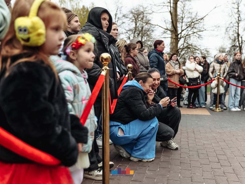 Šokio šventė!  „Ei, šokėjau, sukis vėju!“