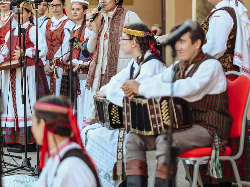 Folkloro šventė „Suskrido visi paukšteliai“