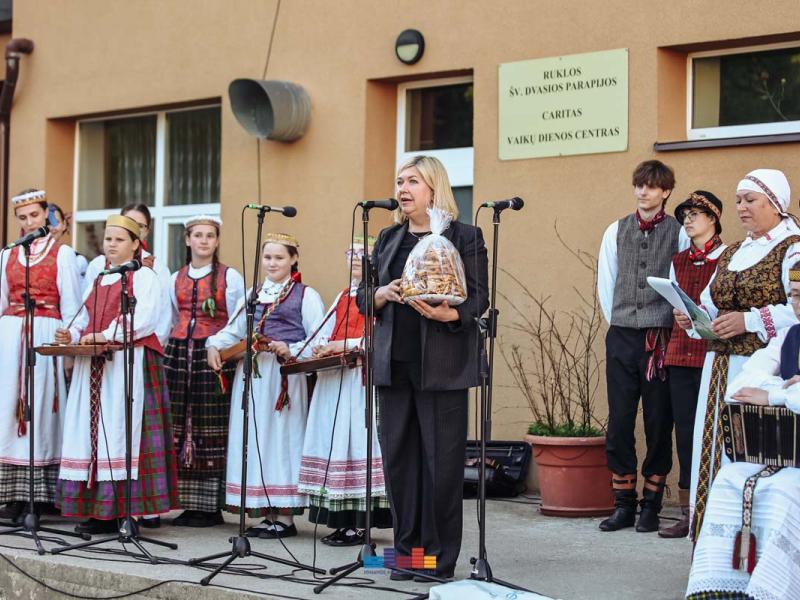 Folkloro šventė „Suskrido visi paukšteliai“