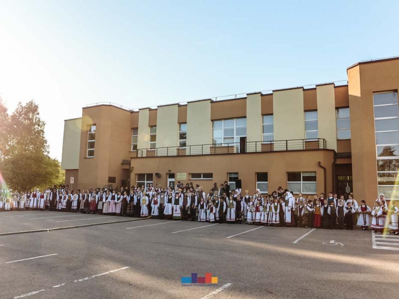 Folkloro šventė „Suskrido visi paukšteliai“