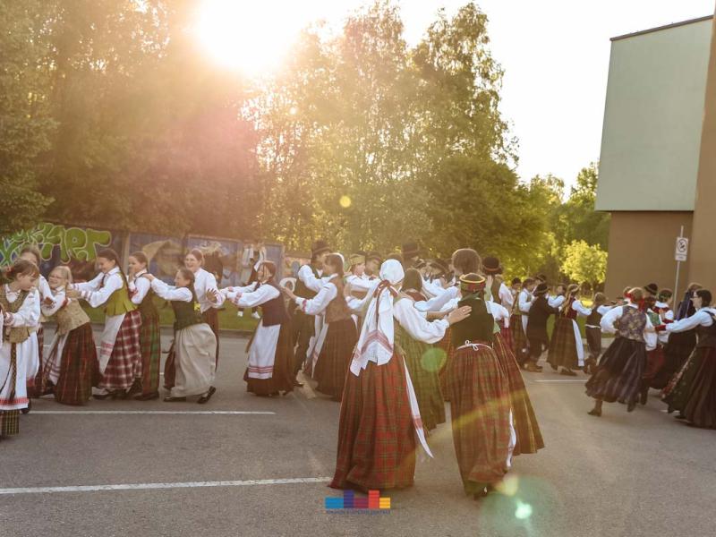 Folkloro šventė „Suskrido visi paukšteliai“