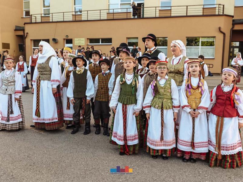 Folkloro šventė „Suskrido visi paukšteliai“