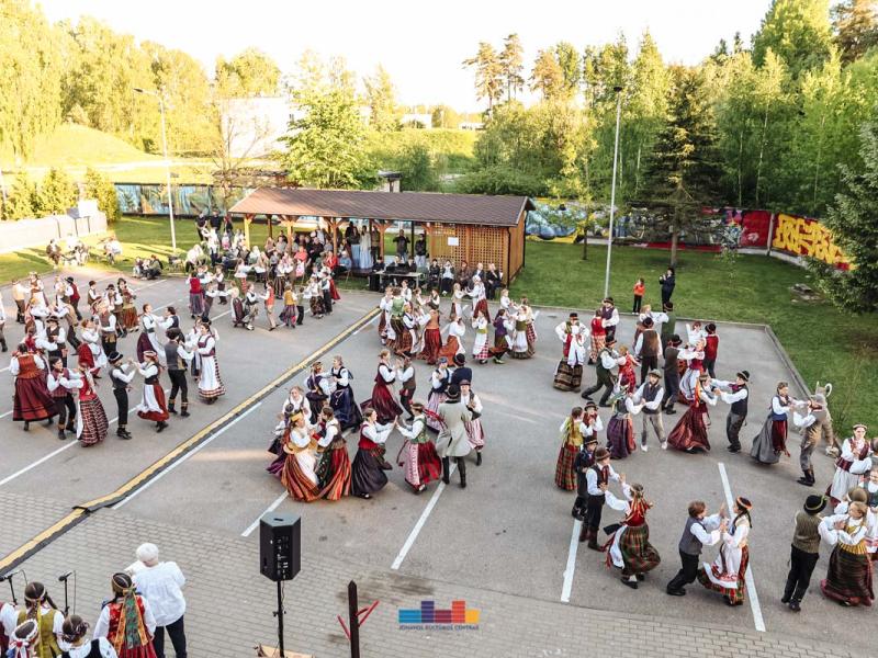 Folkloro šventė „Suskrido visi paukšteliai“