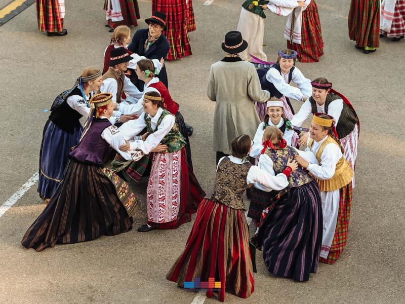 Folkloro šventė „Suskrido visi paukšteliai“