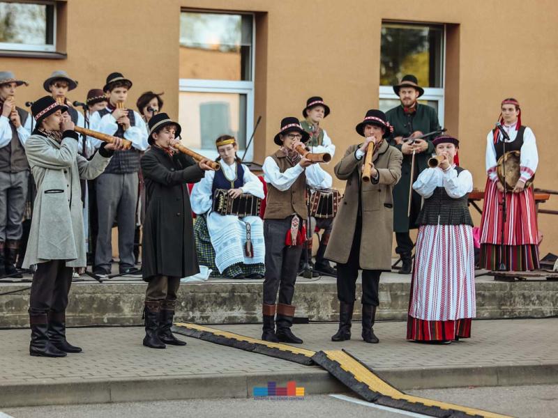 Folkloro šventė „Suskrido visi paukšteliai“