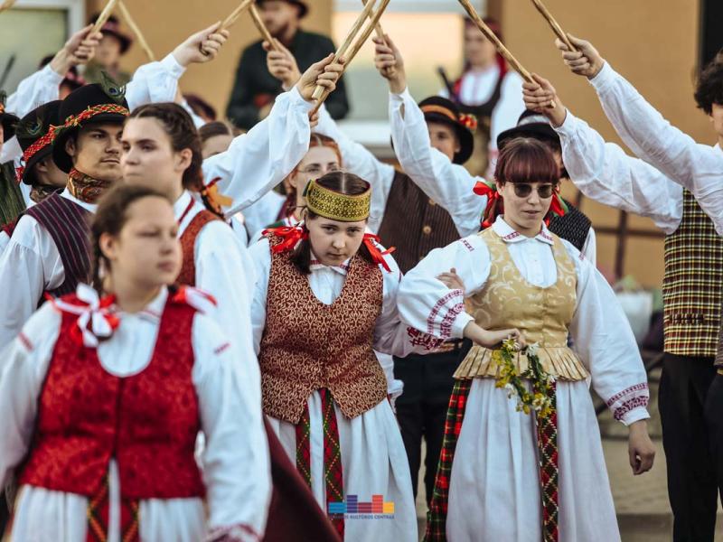 Folkloro šventė „Suskrido visi paukšteliai“