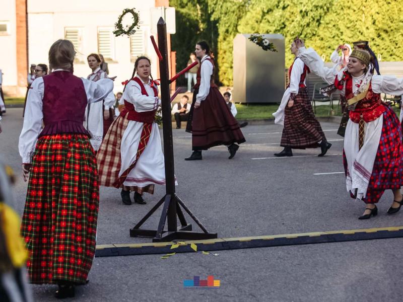 Folkloro šventė „Suskrido visi paukšteliai“