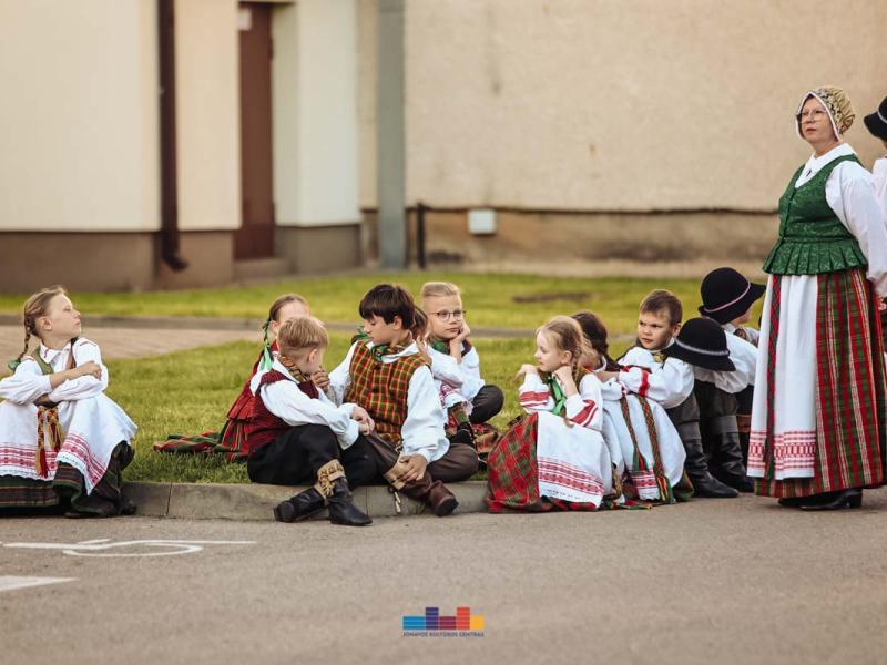 Folkloro šventė „Suskrido visi paukšteliai“