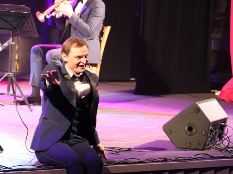 L. Mikalausko ir E. Sašenko koncertas su pučiamųjų kvartetu „Brass bravo“ „Tu ateik į pasimatymą“