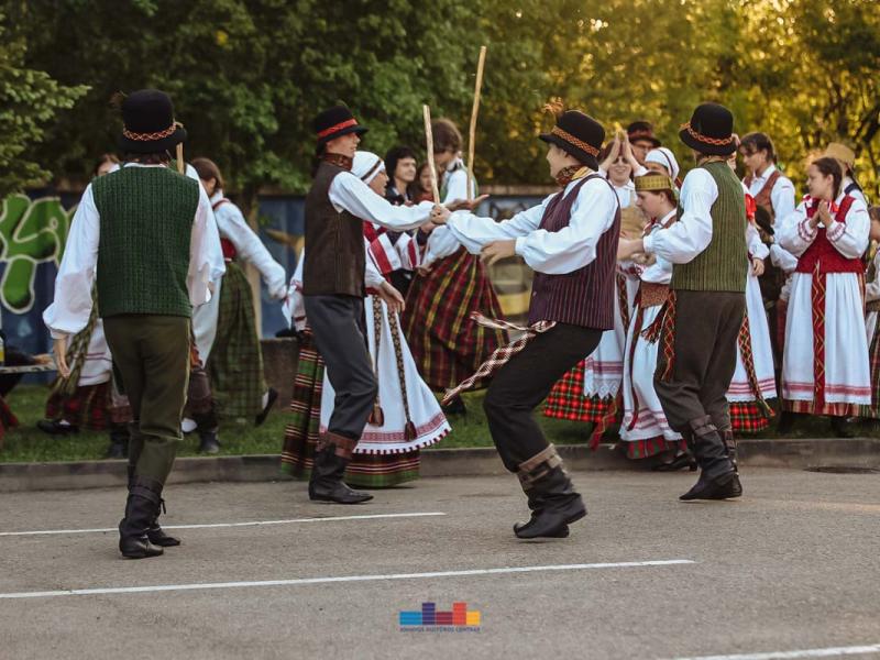 Folkloro šventė „Suskrido visi paukšteliai“