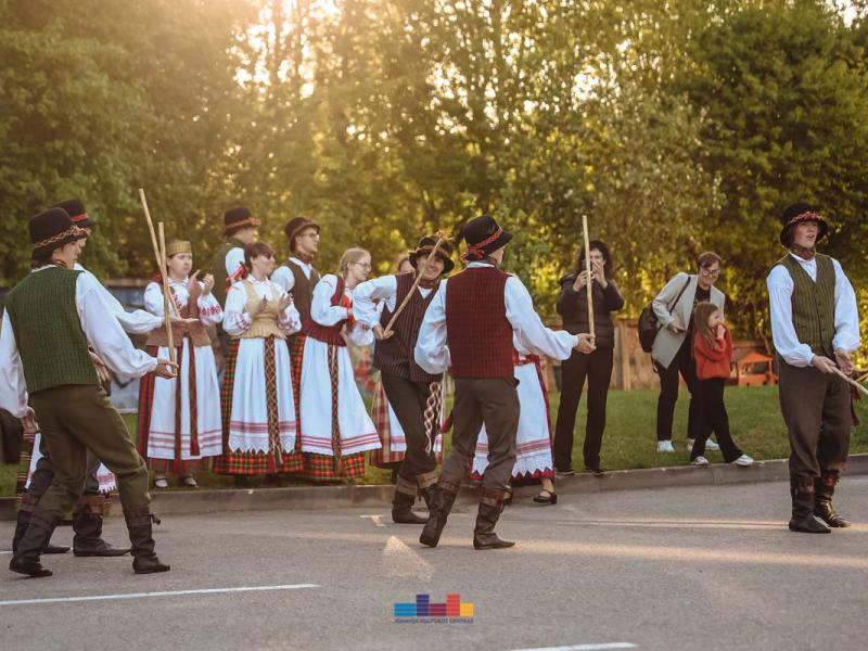 Folkloro šventė „Suskrido visi paukšteliai“
