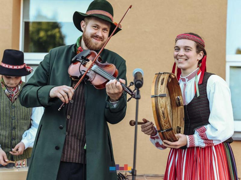 Folkloro šventė „Suskrido visi paukšteliai“