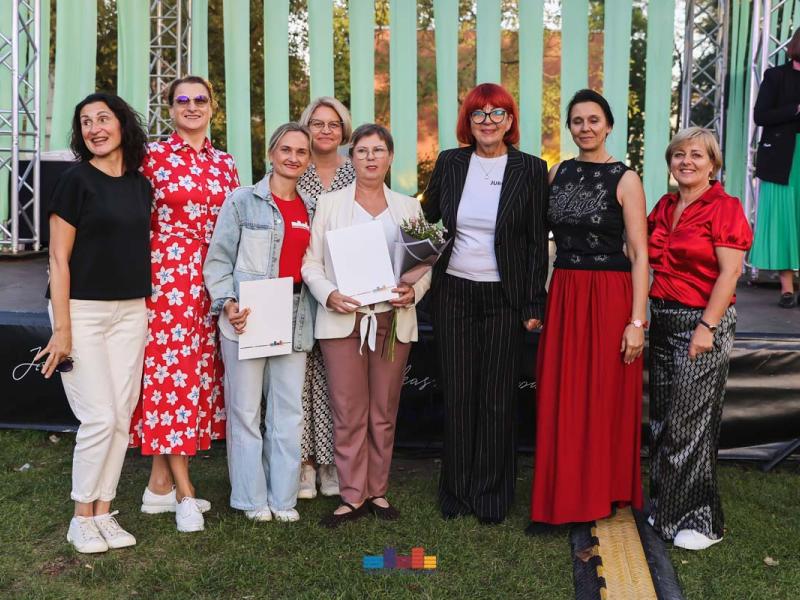 Draugų vakaras „Pakylėti kartu“