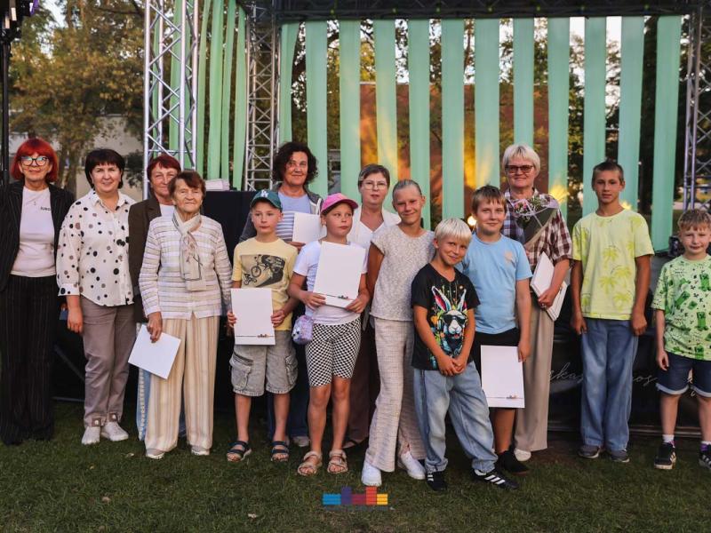 Draugų vakaras „Pakylėti kartu“