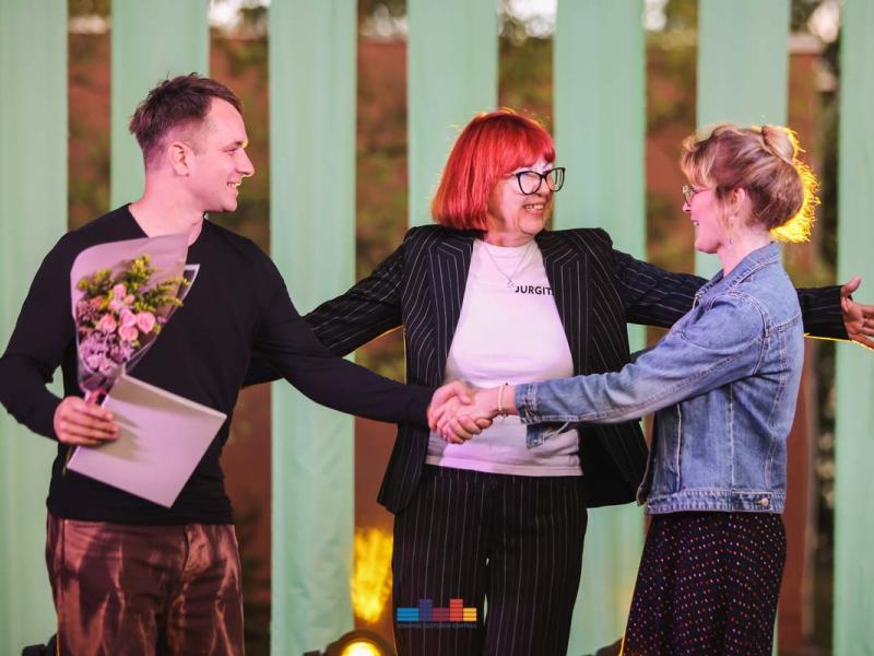 Draugų vakaras „Pakylėti kartu“